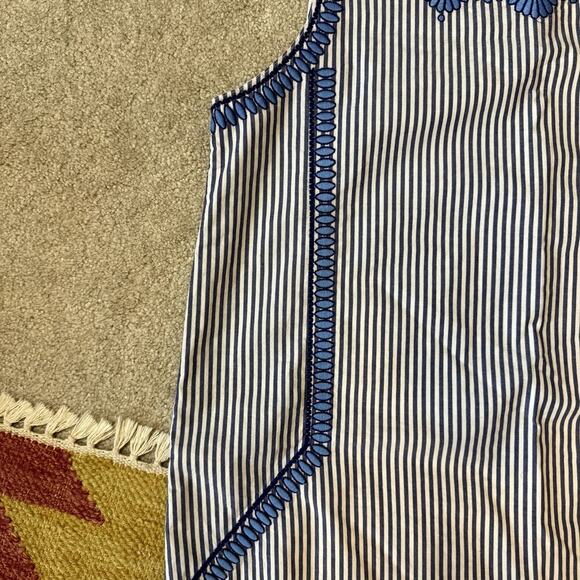 NWT Vineyard Vines Cisco Blue Blue and White Striped Embroidered Dress Size 4 - Picture 4 of 6